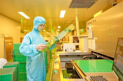 睿杰鑫電子鉚足干勁忙生產(chǎn)，今年通訊設備產(chǎn)值預計突破8億元