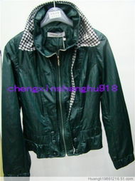 簡約風(fēng)尚，品質(zhì)生活——探索精品服裝與日用百貨的融合魅力